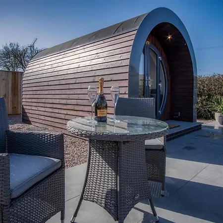 Bracken Burrows - 1 Bedroom Pod - New Hedges Exterior photo